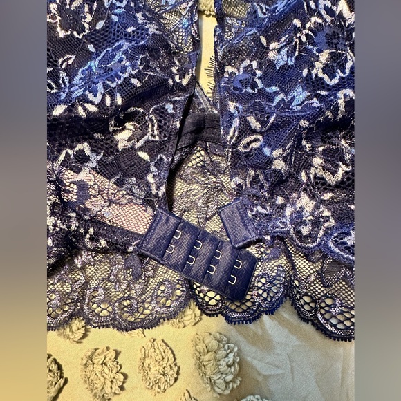 Victoria’s Secret Dream Angels Long Sleeve Lingerie Top - Picture 9 of 11